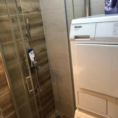 Lux 2 Soban Nov Apartman Nova Zgrada Modern شقة *